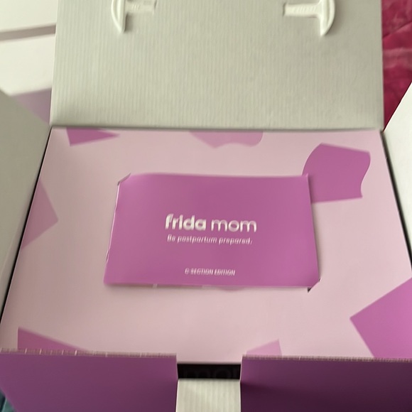 Brand New Fridamom C-section Recovery Kit - Picture 3 of 5